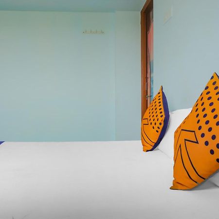 Spot On 79676 Hote Kinara Lodging And Restaurant Daund Esterno foto
